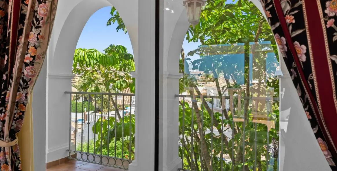 Venta de villa independiente en Torrequebrada 28