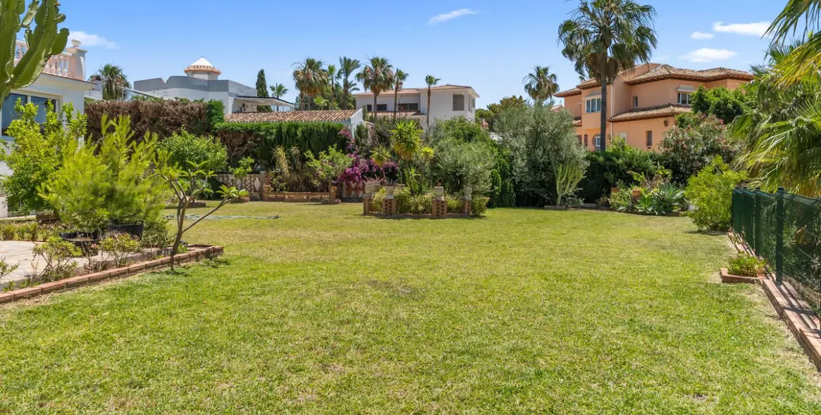 Venta de villa independiente en Torrequebrada 54