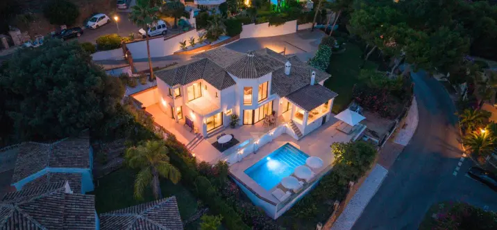 Venta de villa independiente en Hacienda Las Chapas 2