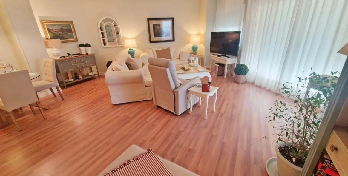 Venta de apartamento en planta media en Málaga 6