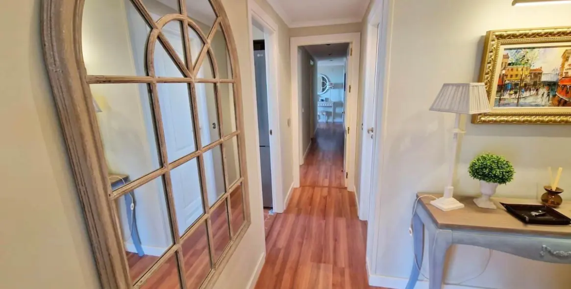 Venta de apartamento en planta media en Málaga 28