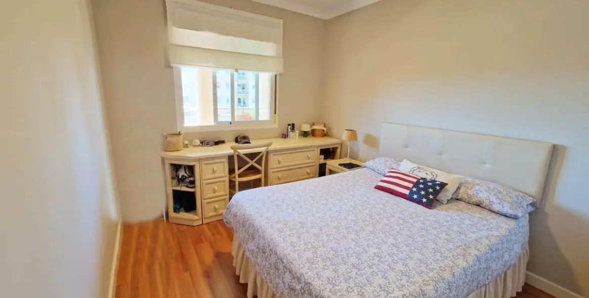 Venta de apartamento en planta media en Málaga 79