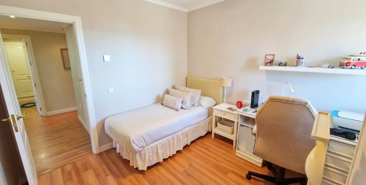 Venta de apartamento en planta media en Málaga 81