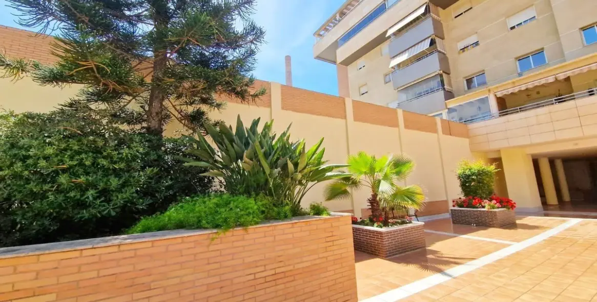Venta de apartamento en planta media en Málaga 99