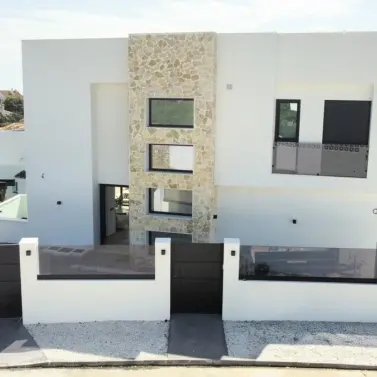 Venta de villa independiente en Riviera del Sol