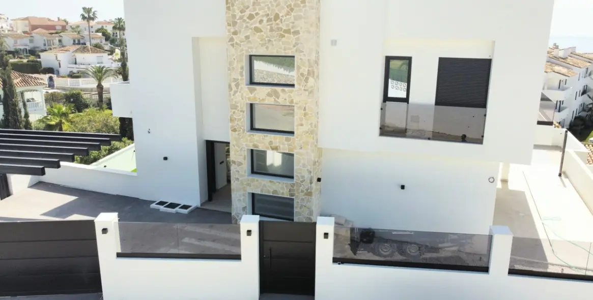 Venta de villa independiente en Riviera del Sol 6