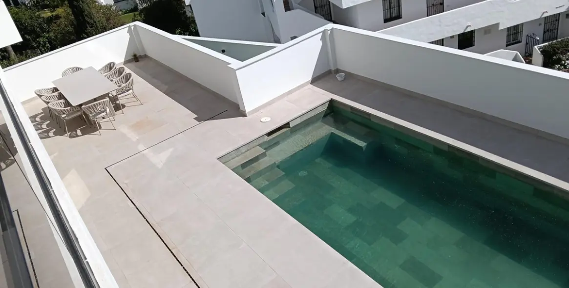 Venta de villa independiente en Riviera del Sol 8