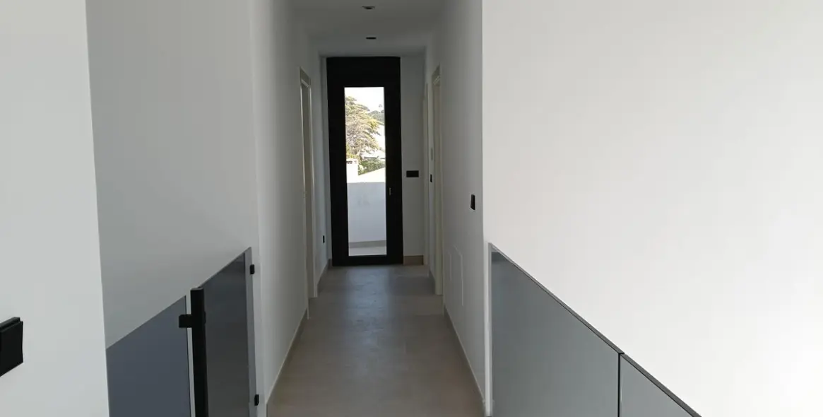 Venta de villa independiente en Riviera del Sol 23