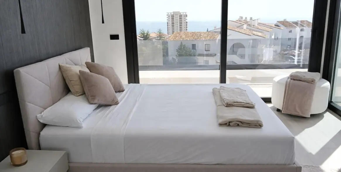 Venta de villa independiente en Riviera del Sol 24