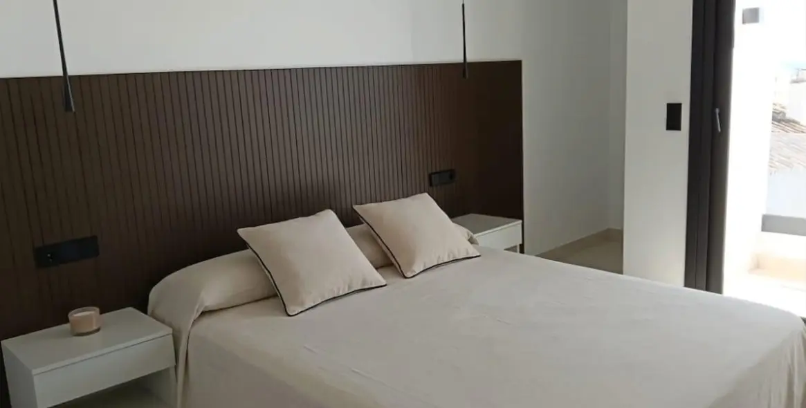 Venta de villa independiente en Riviera del Sol 33