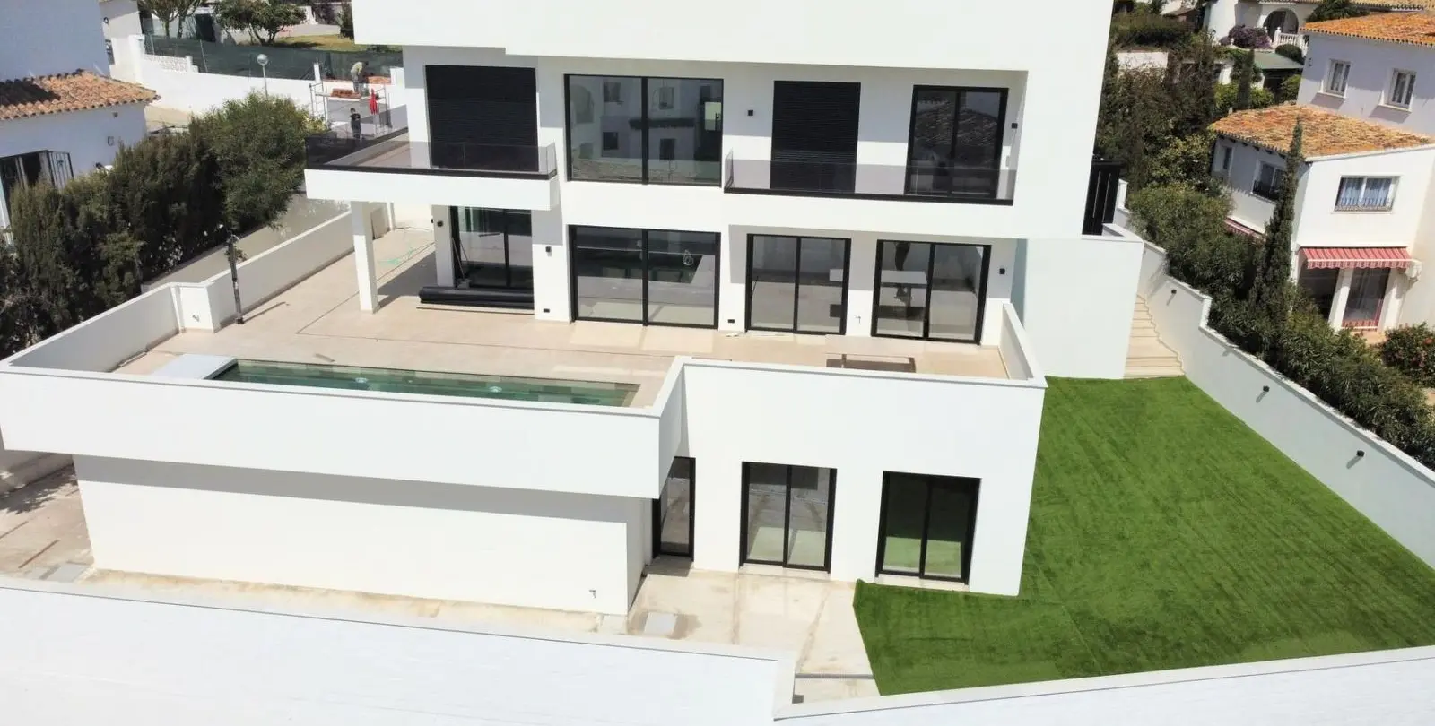 Venta de villa independiente en Riviera del Sol 2