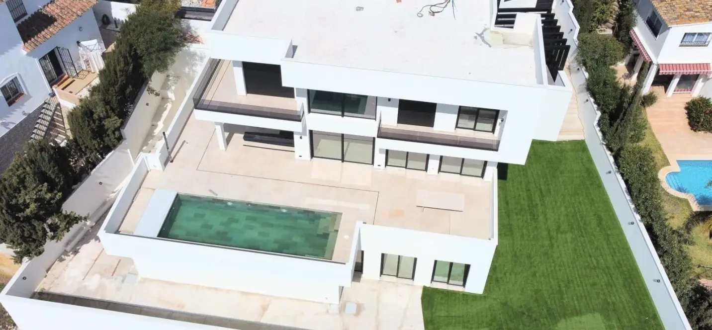 Venta de villa independiente en Riviera del Sol 2