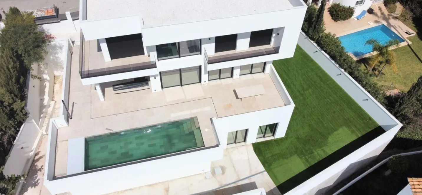 Venta de villa independiente en Riviera del Sol 3