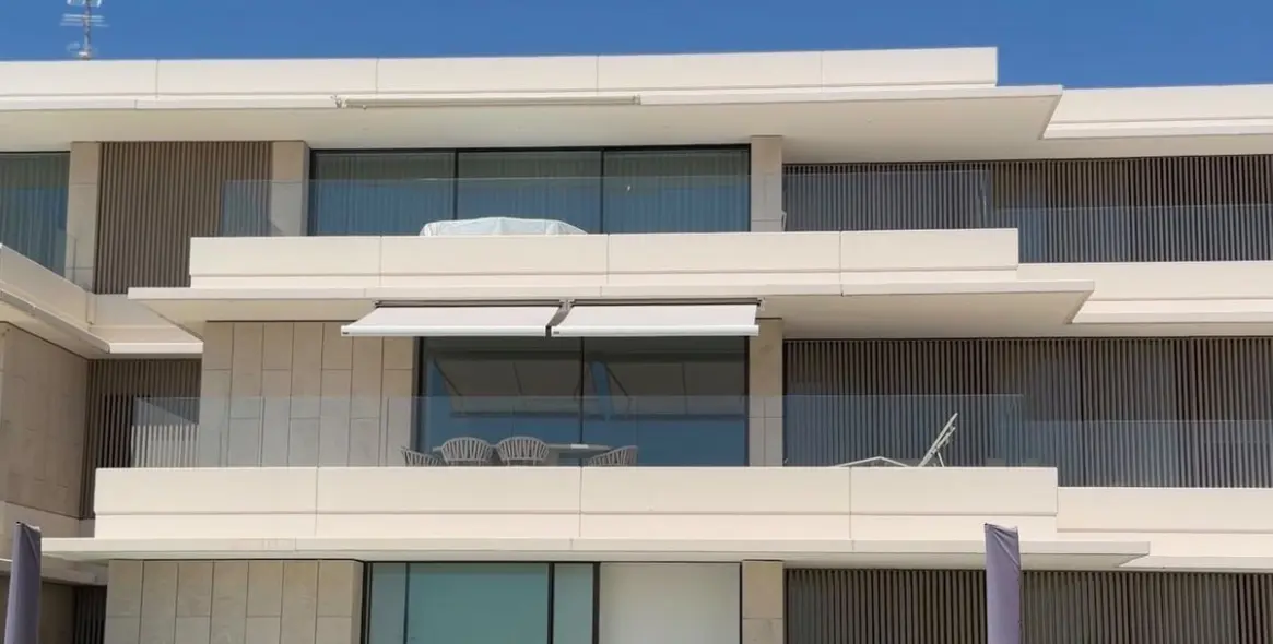 Venta de apartamento en planta baja en La Quinta 1