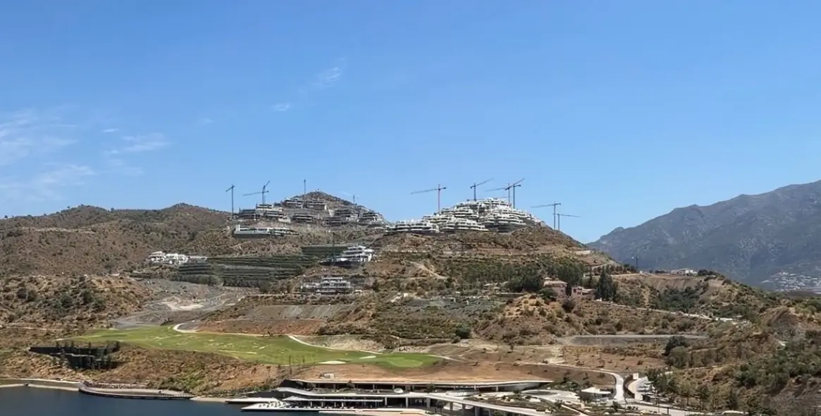 Venta de apartamento en planta baja en La Quinta 4