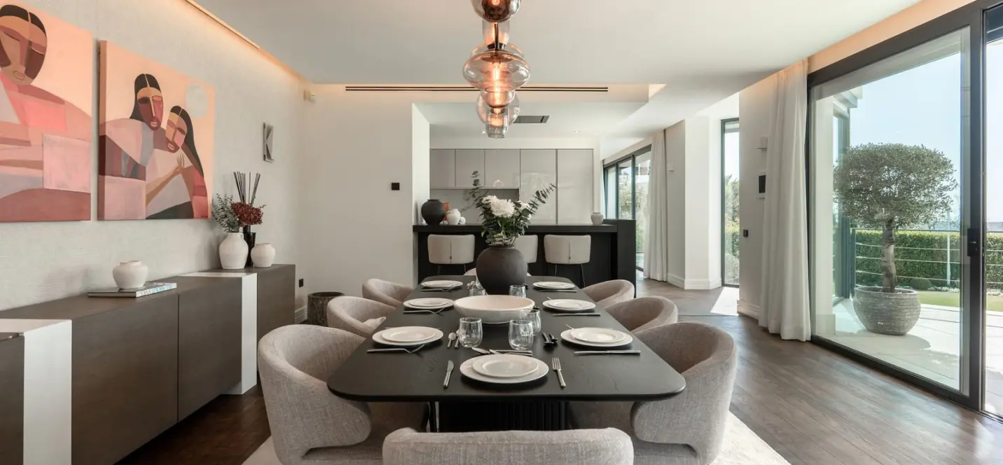 Sale of detached villa in Los Flamingos 1