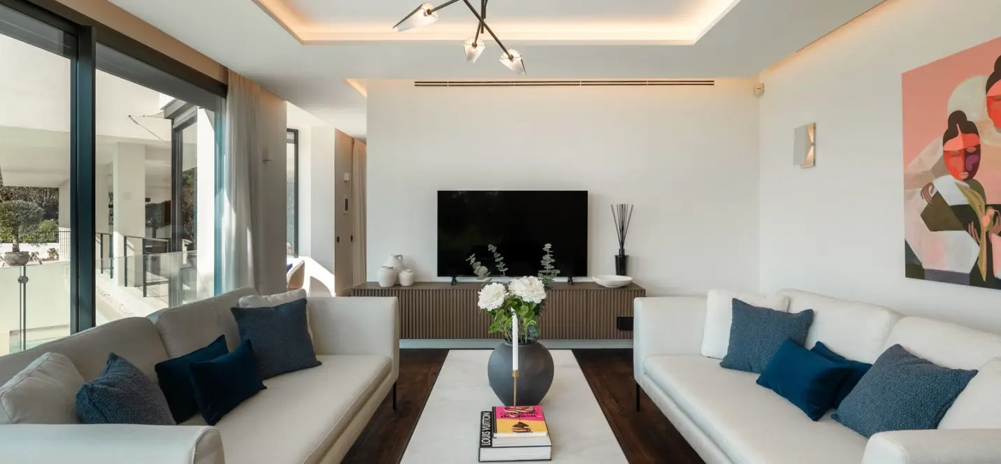 Sale of detached villa in Los Flamingos 2