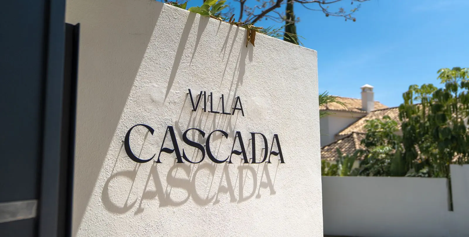 Sale of detached villa in Los Flamingos 7