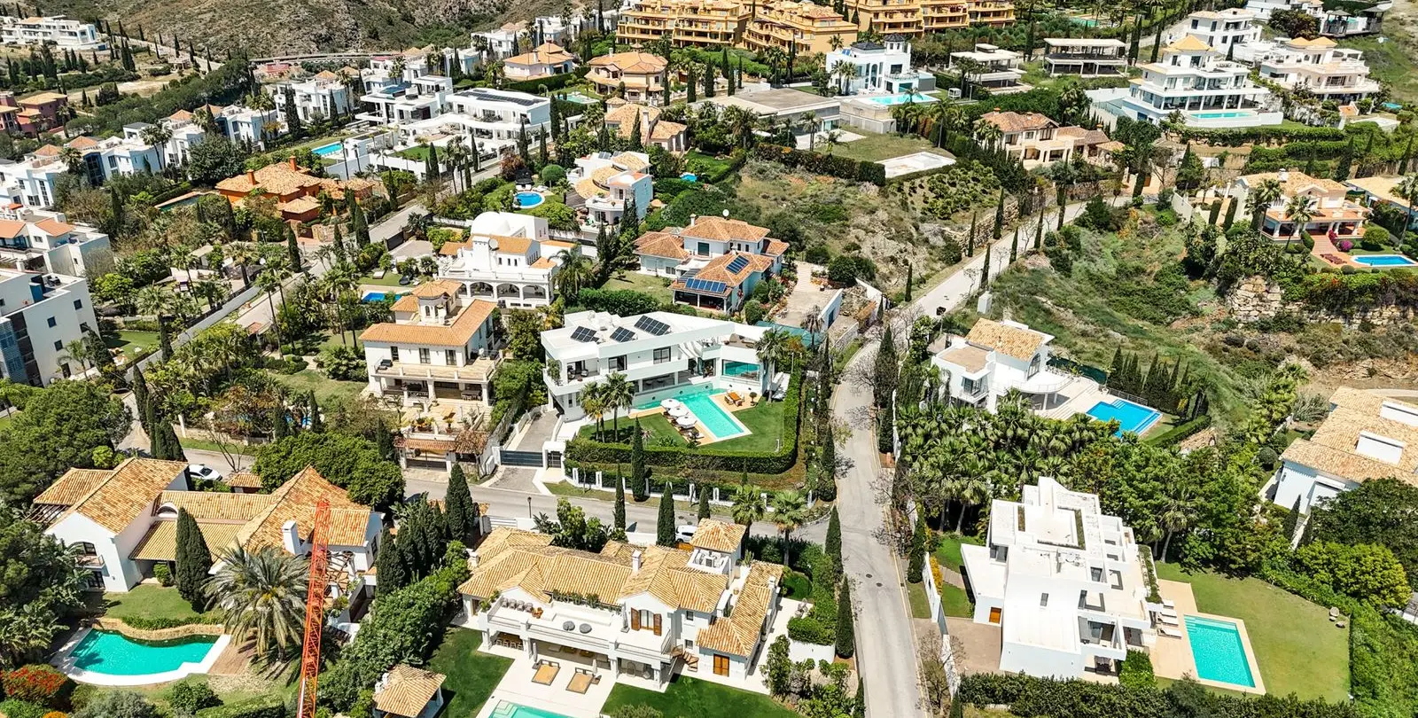 Sale of detached villa in Los Flamingos 12