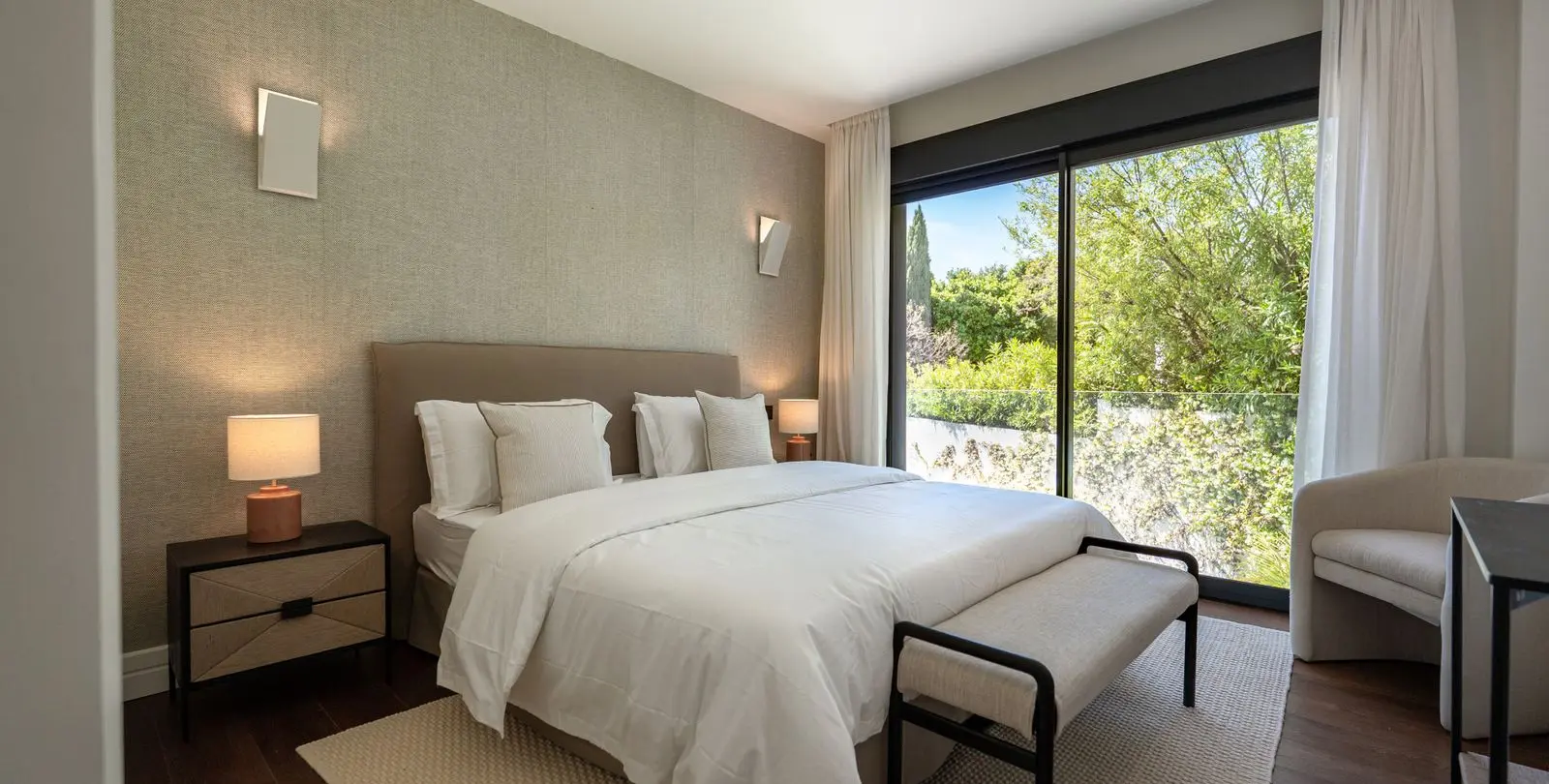 Sale of detached villa in Los Flamingos 18