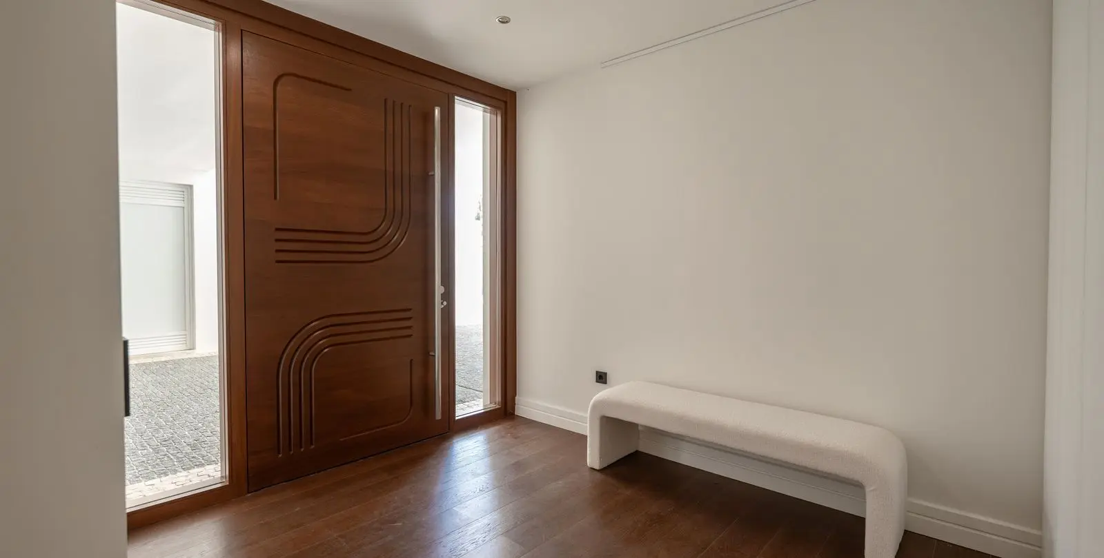 Sale of detached villa in Los Flamingos 34
