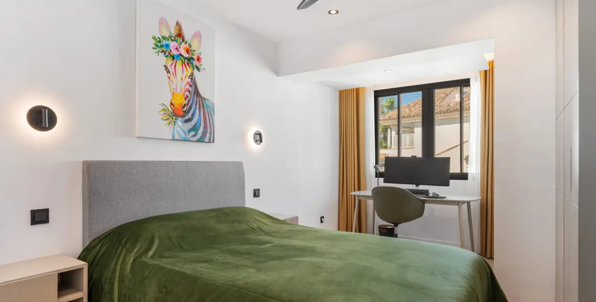 Venta de ático dúplex en The Golden Mile 31