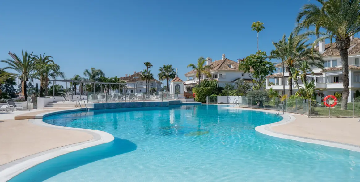Venta de ático dúplex en The Golden Mile 42