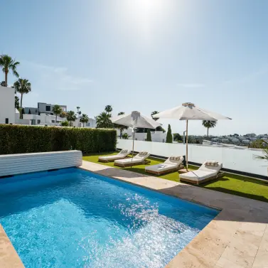 Long-term rent of detached villa in Benahavís