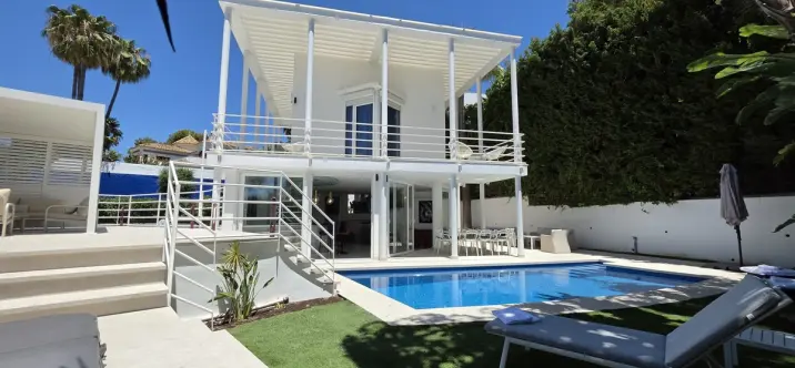 Short-term rent of detached villa in Nueva Andalucía 4