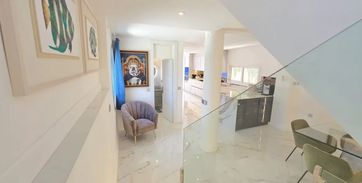 Short-term rent of detached villa in Nueva Andalucía 12