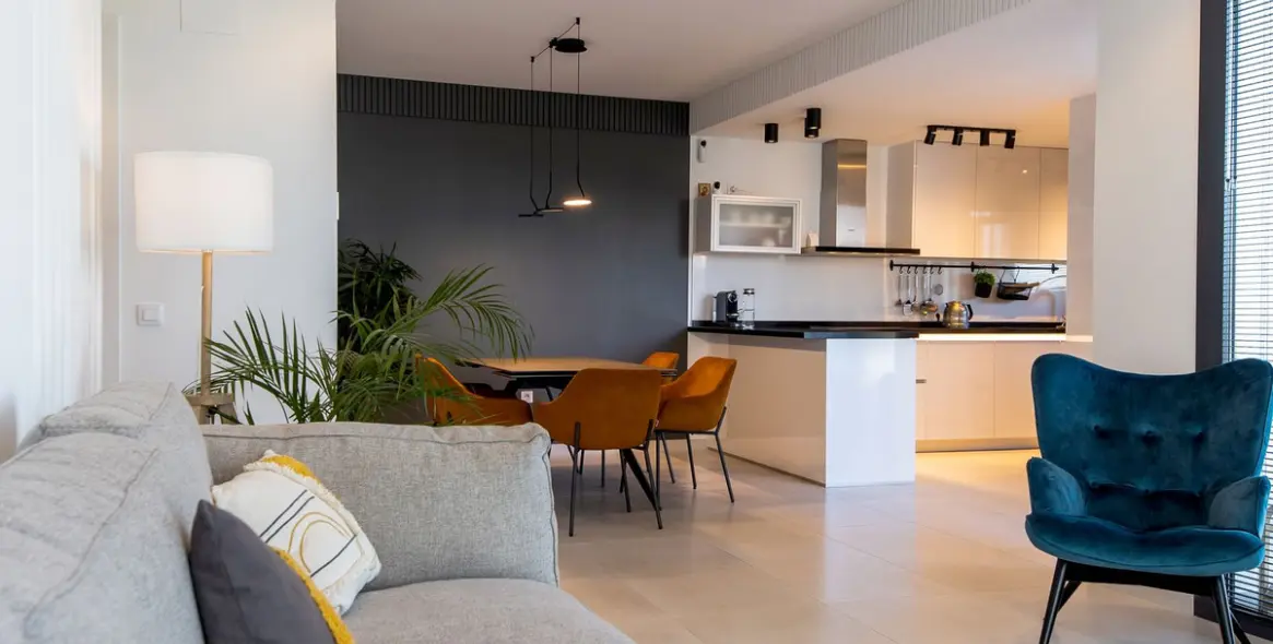 Alquiler a largo plazo de casa pareada en New Golden Mile 12
