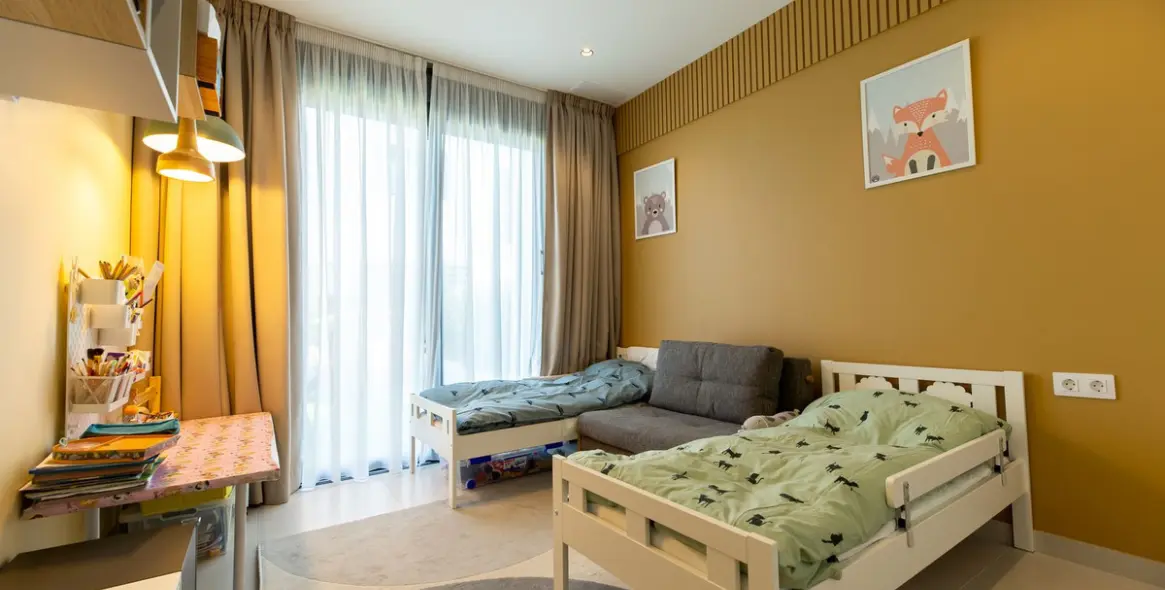 Alquiler a largo plazo de casa pareada en New Golden Mile 21