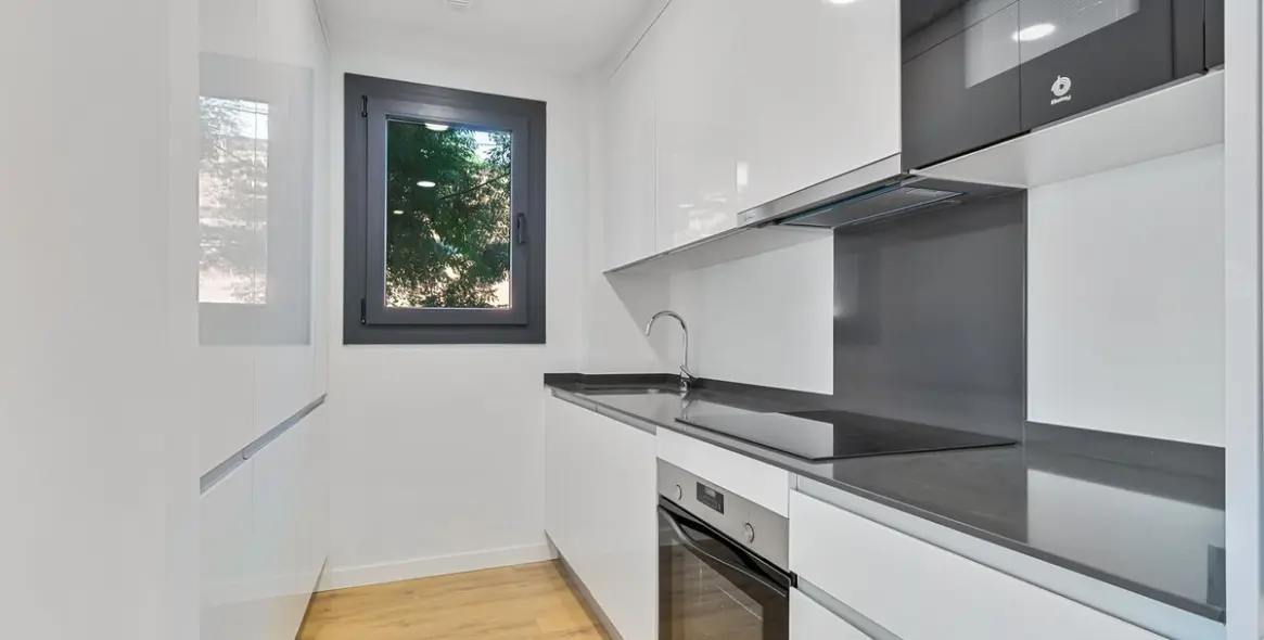 Venta de apartamento en planta baja en Estepona 3