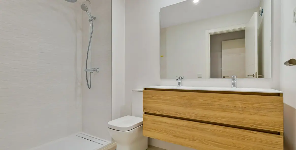 Venta de apartamento en planta baja en Estepona 10