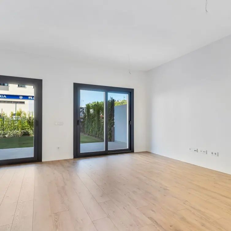 Venta de apartamento en planta baja en Estepona