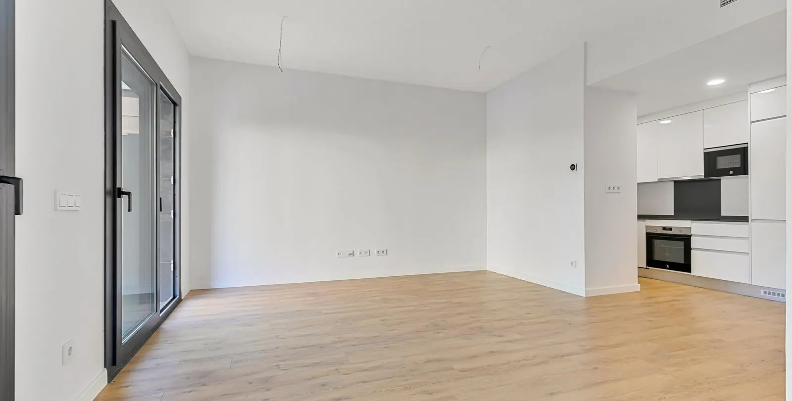 Venta de apartamento en planta baja en Estepona 5