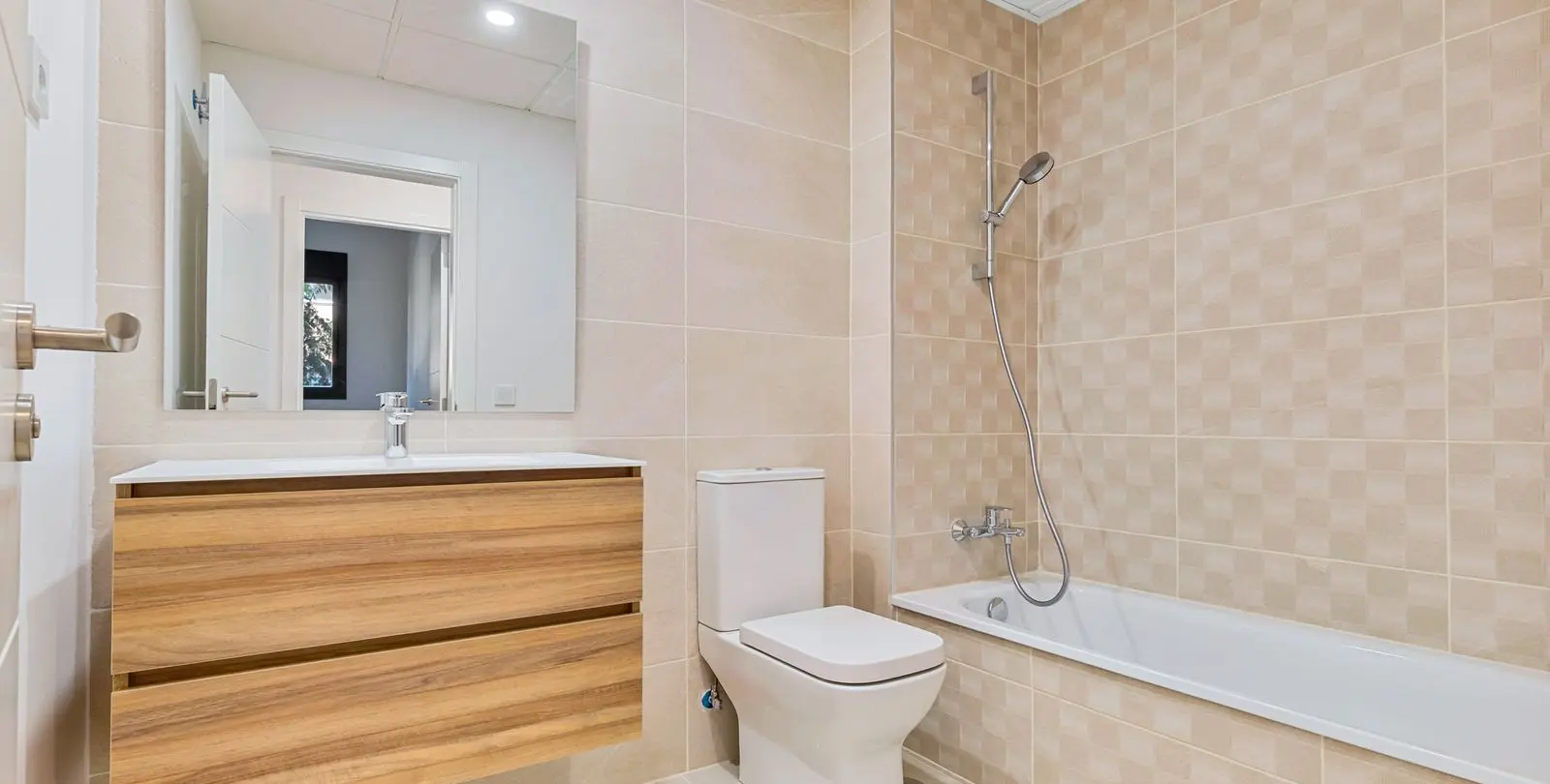 Venta de apartamento en planta baja en Estepona 12