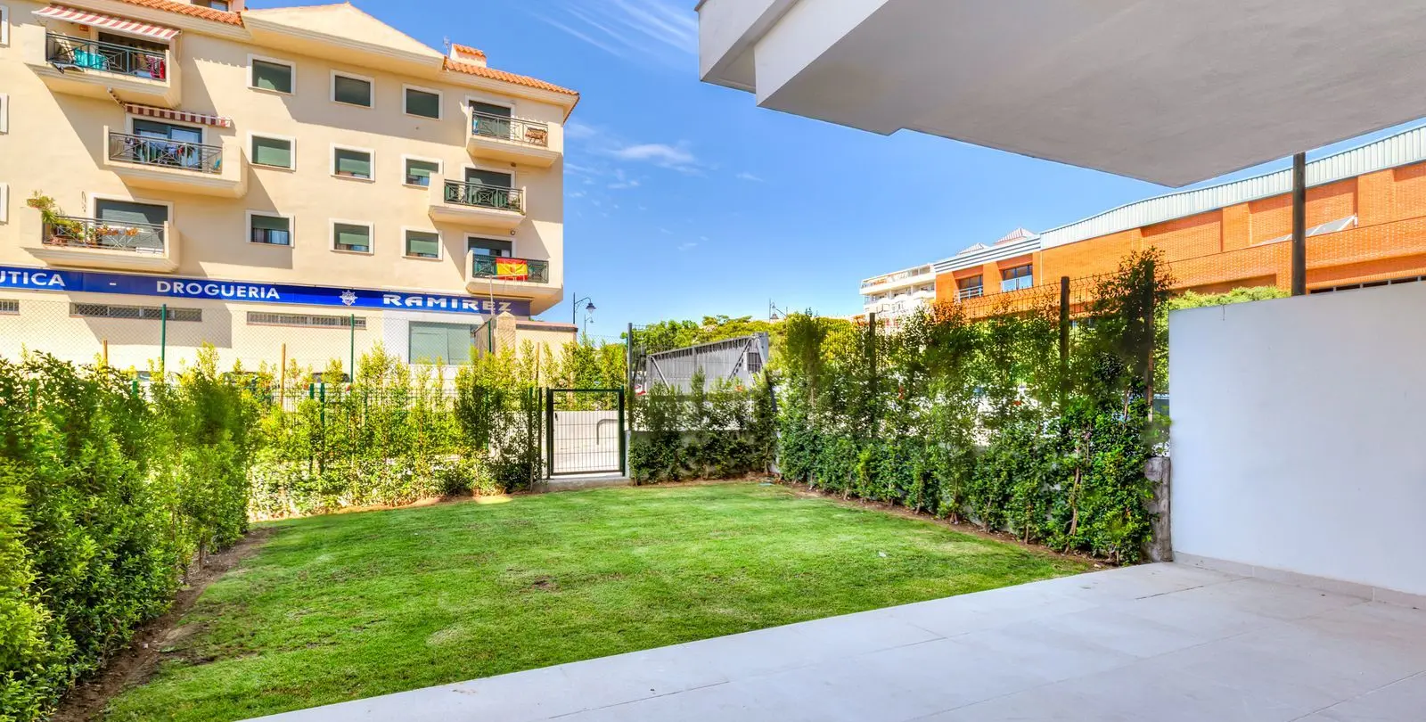 Venta de apartamento en planta baja en Estepona 13