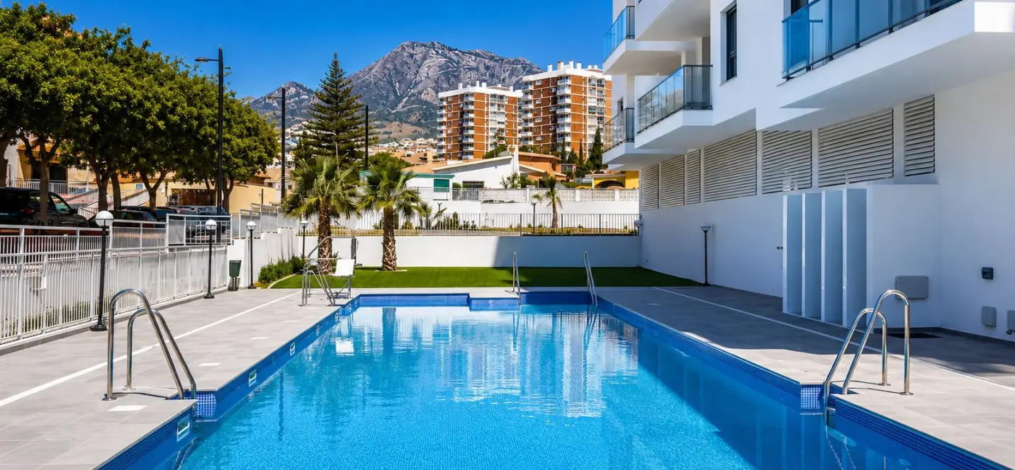 Продажа апартаментов на среднем этаже в Benalmadena Costa 1