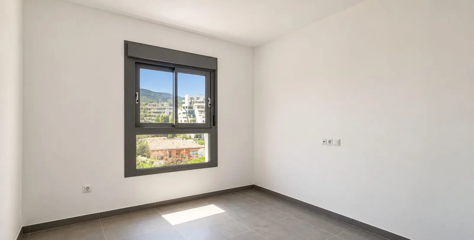 Продажа апартаментов на среднем этаже в Benalmadena Costa 8