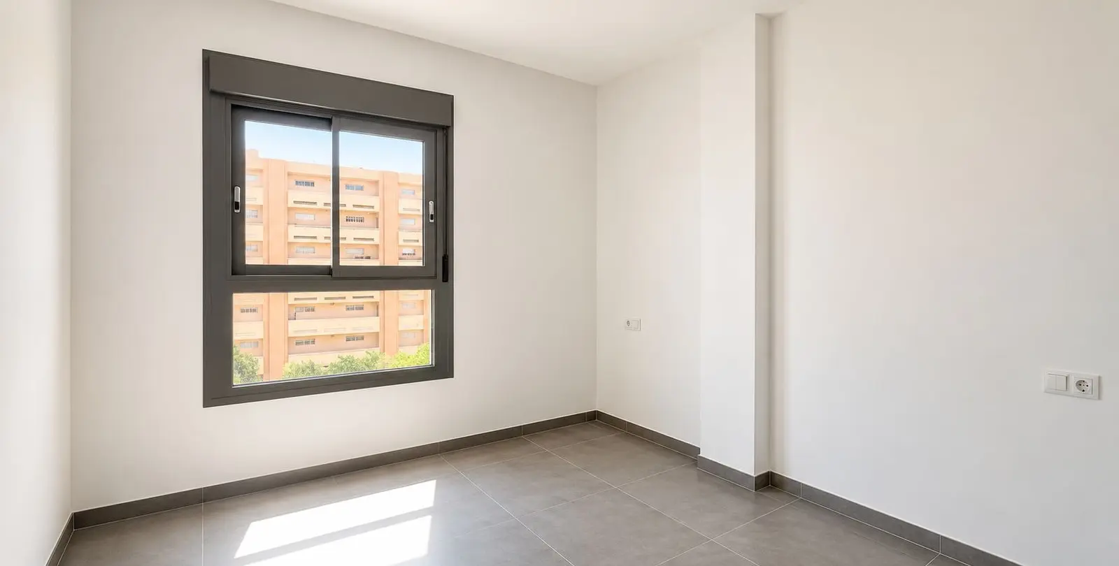 Продажа апартаментов на среднем этаже в Benalmadena Costa 10