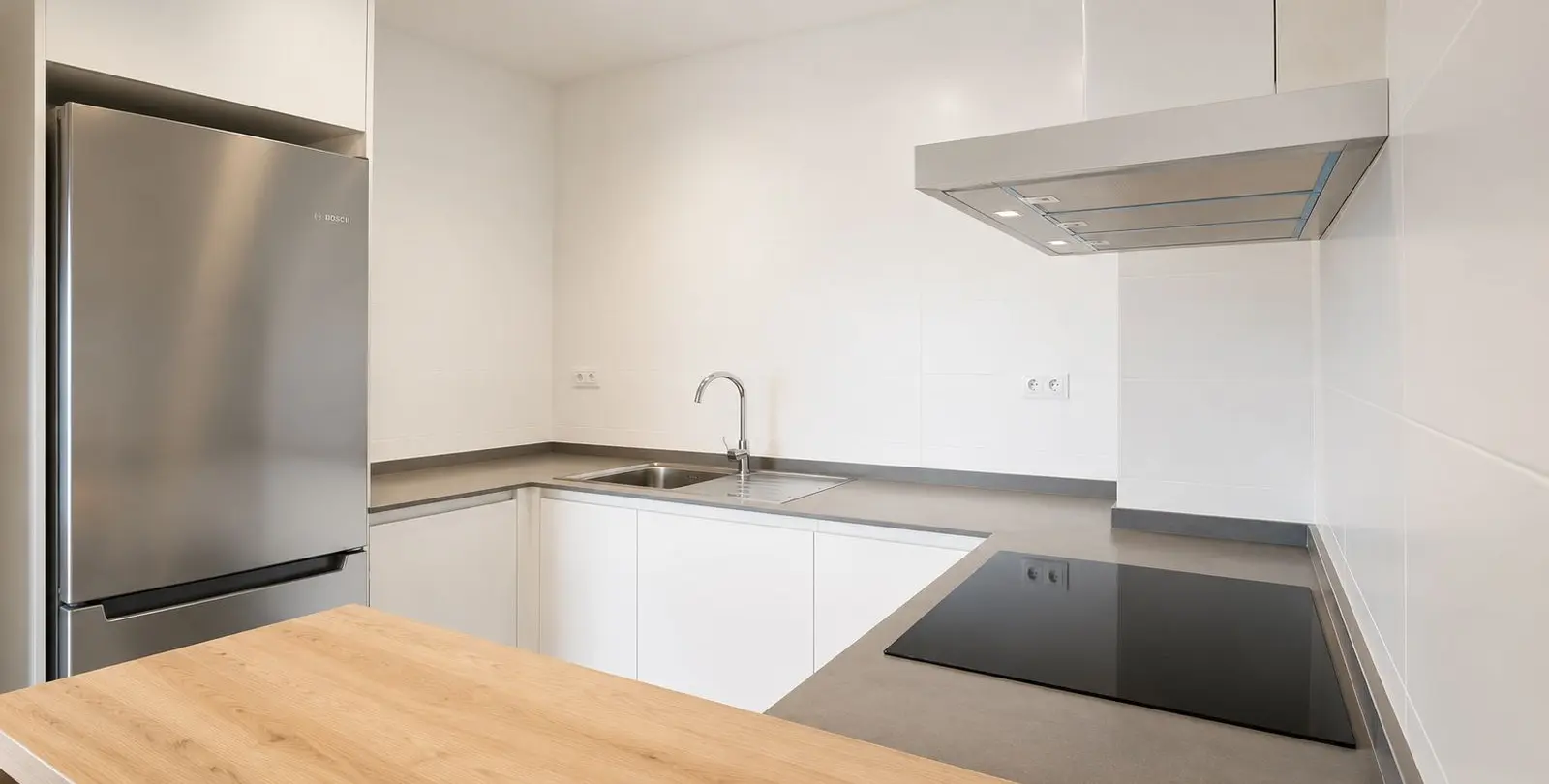 Продажа апартаментов на среднем этаже в Benalmadena Costa 12