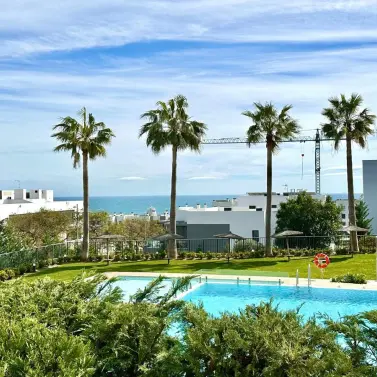 Sale of ground floor apartment in Estepona