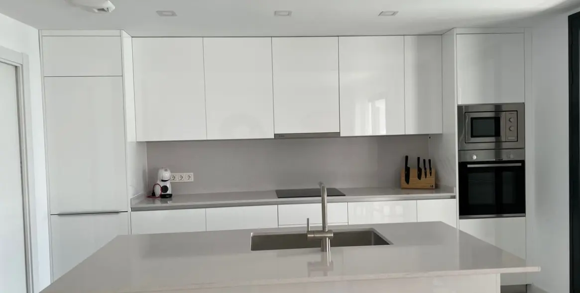 Sale of ground floor apartment in Estepona 13
