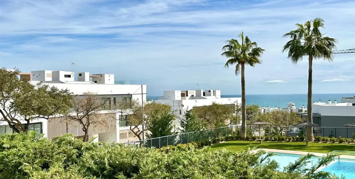 Sale of ground floor apartment in Estepona 19
