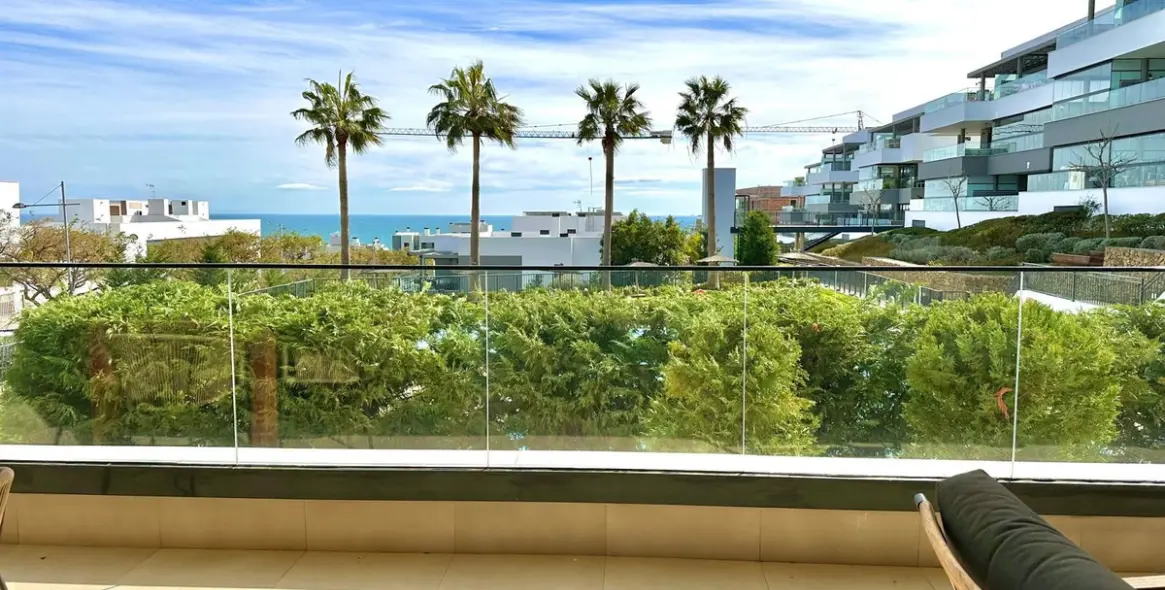 Sale of ground floor apartment in Estepona 20