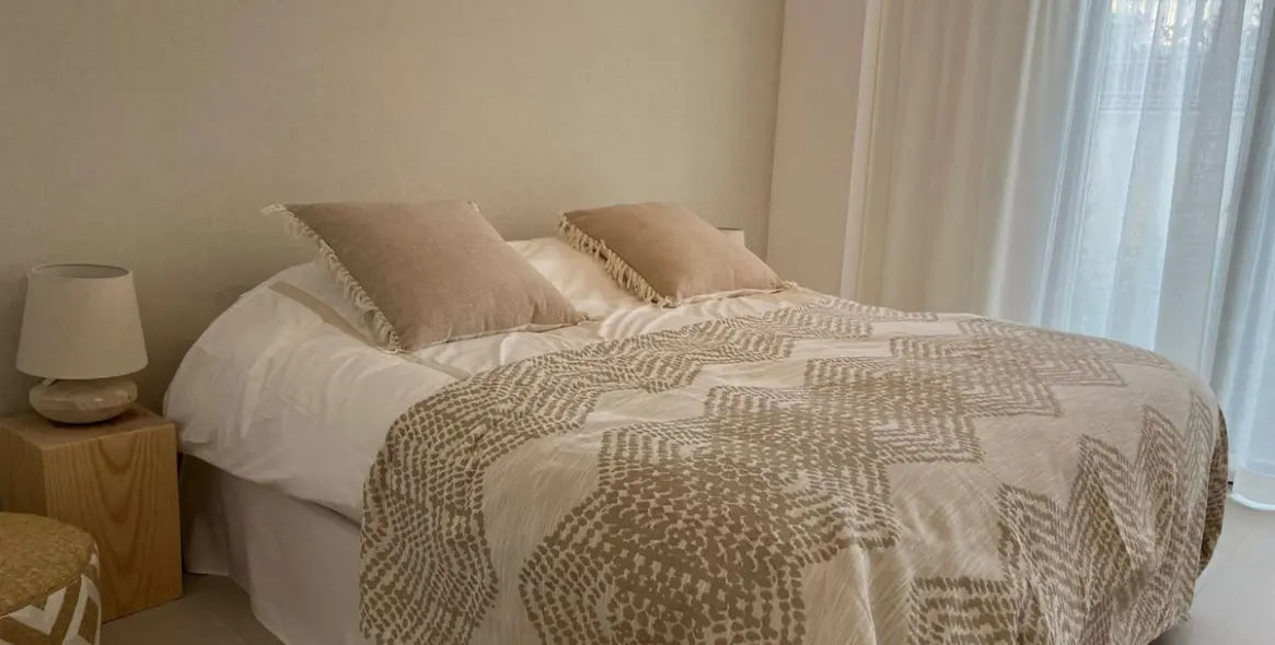 Sale of ground floor apartment in Estepona 21
