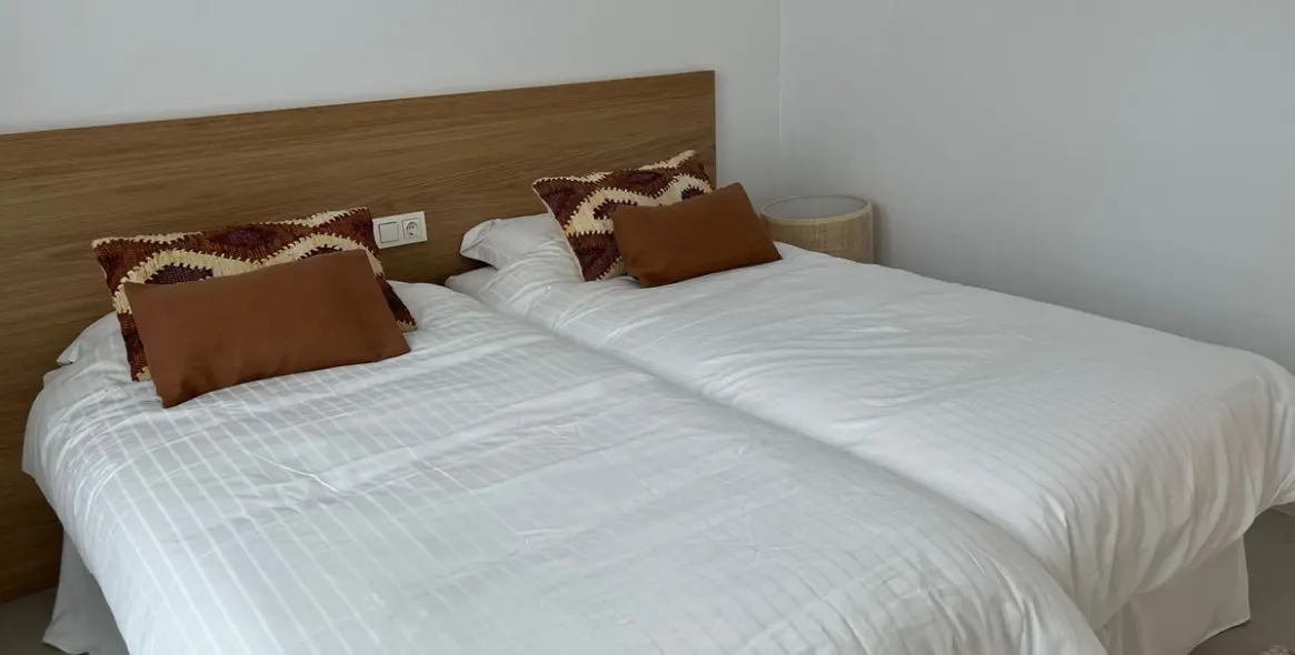 Sale of ground floor apartment in Estepona 26