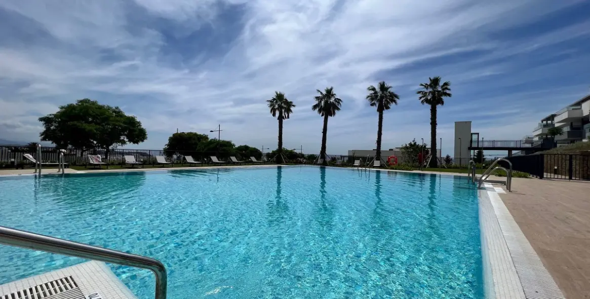 Sale of ground floor apartment in Estepona 38