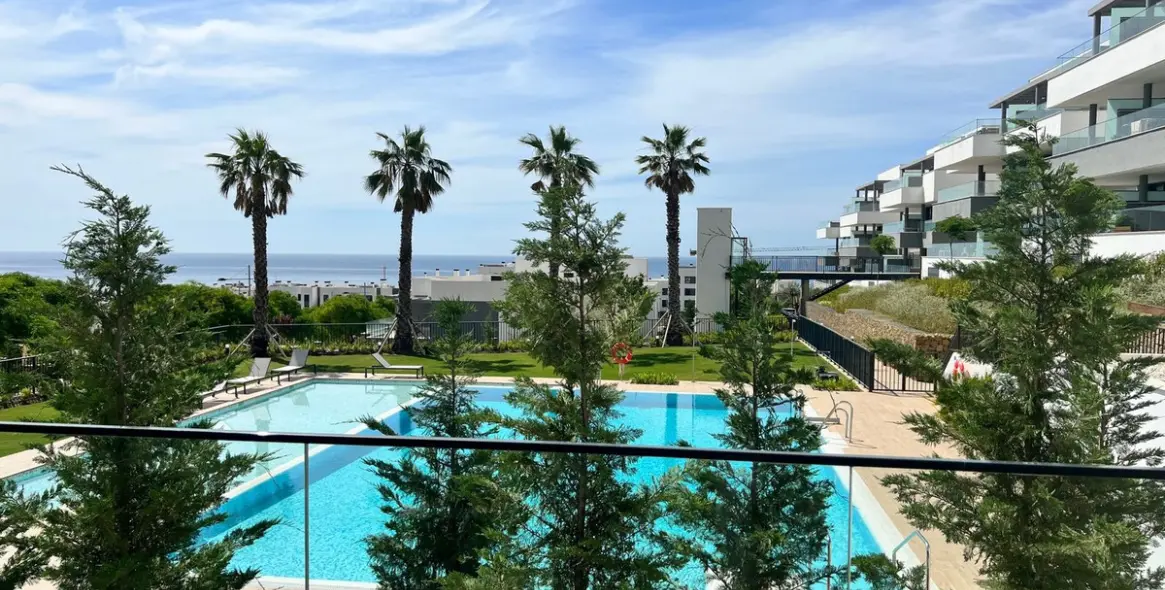 Sale of ground floor apartment in Estepona 42